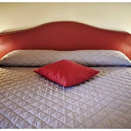 La Cascina Della Musica Bed & Breakfast 4*