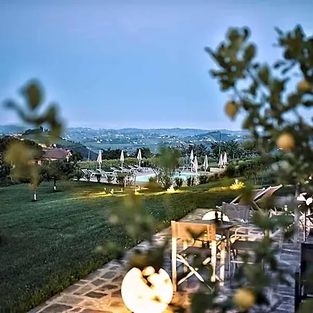 La Cascina Della Musica Bed & Breakfast 4*